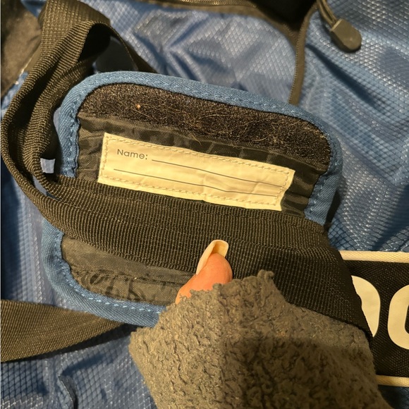 ʟᴀʀɢᴇ ʀᴇᴇʙᴏᴋ ᴅᴜꜰꜰʟᴇ ʙᴀɢ - Picture 2 of 5